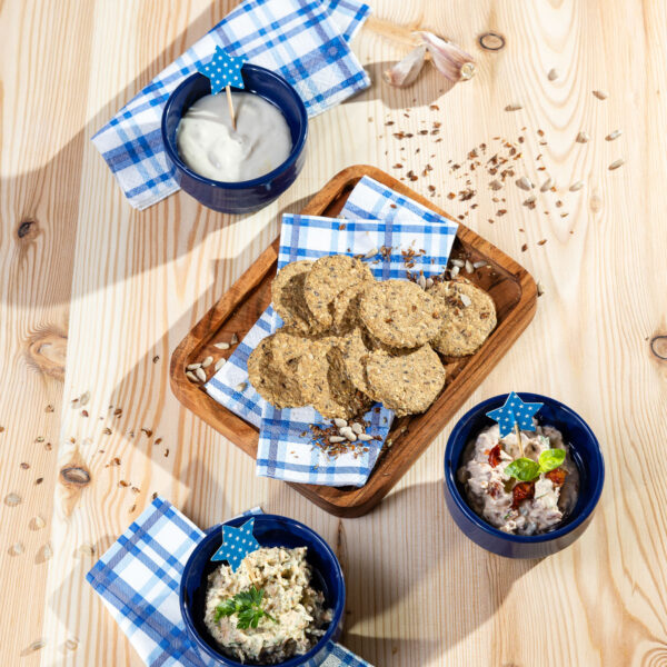 Knaeckebrot-dreierlei mit Dip